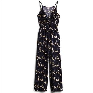 Kaileigh Jumpsuit with Pockets - Size Medium